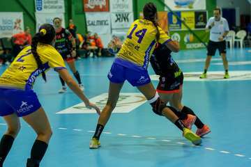 El Rocasa supera al Mecalia en un último minuto de infarto (27-26) (Foto TA)